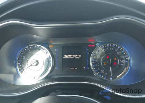 2017 Chrysler 200 Limited Platinum из США, поврежденный, VIN 1C3CCCAB4HN511946